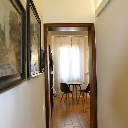 Sauro 18 Apartment